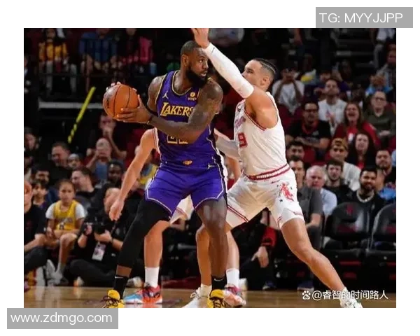 湖人对火箭第五场比赛中戴维斯的得分表现分析与赛后反响